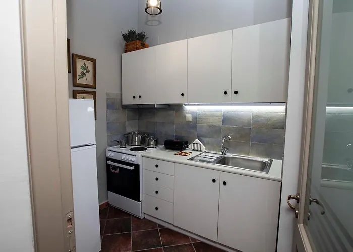 Stone Agios Adrianos Nafplio Katsíngrion