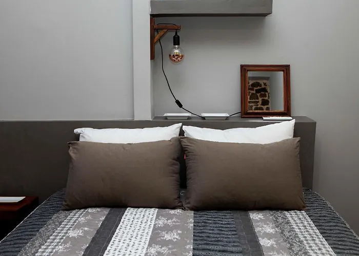 Stone Agios Adrianos Nafplio 公寓 Katsíngrion